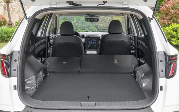 16.18萬起的大空間SUV，低油耗是亮點，第五代途勝L來了