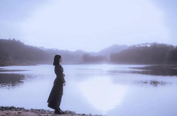 有一種低情商,叫逢人就訴苦 有一種低情商,叫逢人就訴苦