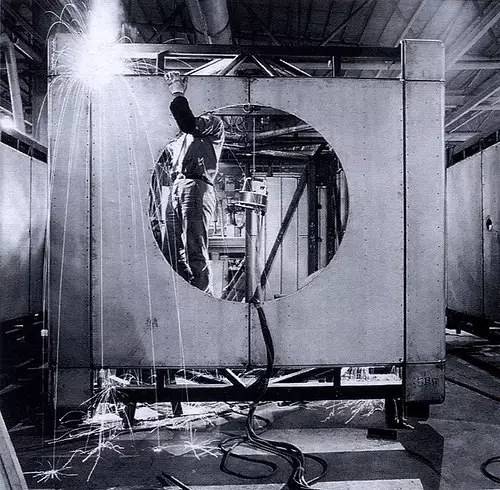 我去東京住了一晚全世界最有名的膠囊旅館，感覺就像冒險