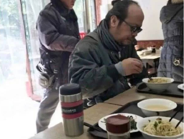 王菲前夫竇唯：兩次離婚最對不起女兒，兩份嫁妝背後是深沉的父愛