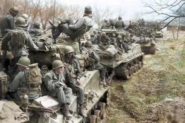 志願軍封神一戰,漢江激戰50天,兩個軍打退23萬敵軍 志願軍封神一戰,漢江激戰50天,兩個軍打退23萬敵軍