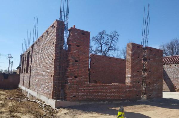 想在農村建100平米的房子，10萬夠嗎？網友說：只能夠建主體的