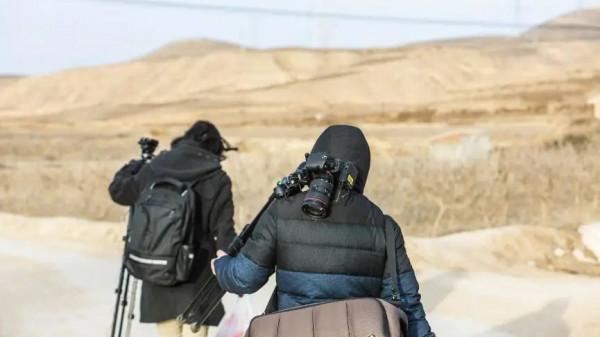 花三年時間拍攝種枸杞，他們用9353份影像記錄現實版“山海情”