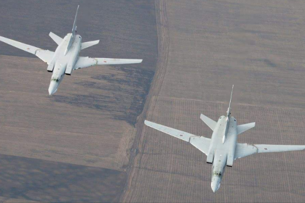 劍指北約？俄轟炸機在白俄邊境巡邏，白外長：正考慮部署俄核武器