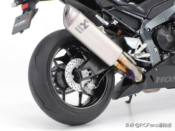 Tamiya Honda CBR1000RR-R FIREBLADE SP 靜態模型
