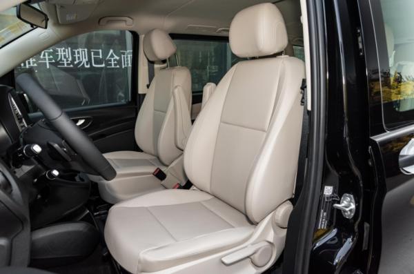 擁有長達5.3米的大尺寸車身,賓士威霆為何一直默默無聞 擁有長達5.3米的大尺寸車身,賓士威霆為何一直默默無聞