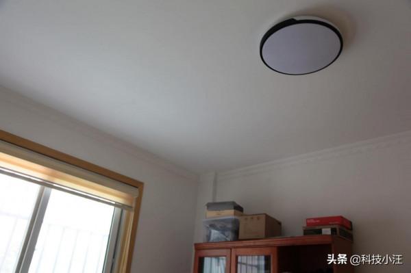 支援米家APP遙控，還能模擬日出日落，體驗Yeelight朧月吸頂燈