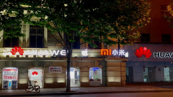 國產手機銷量普遍下滑，為什麼只有蘋果在暢銷？