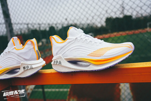 奔跑中的維他命！李寧跑鞋全矩陣解析