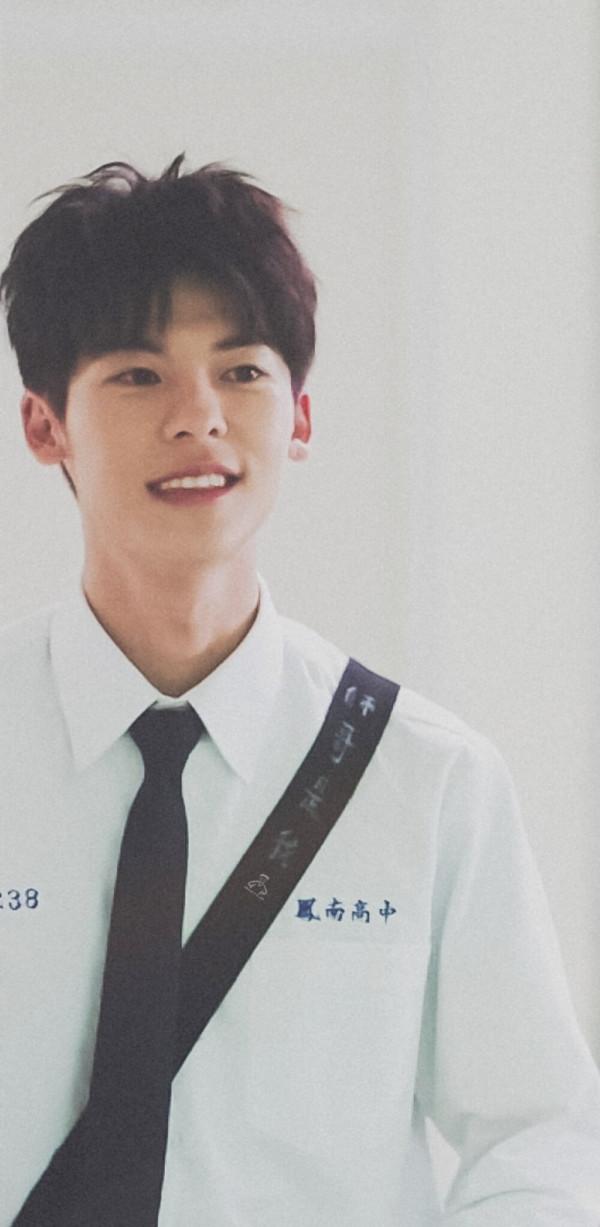 5位“少年感”的男明星：與油膩感絕緣，年過30歲還能演學生