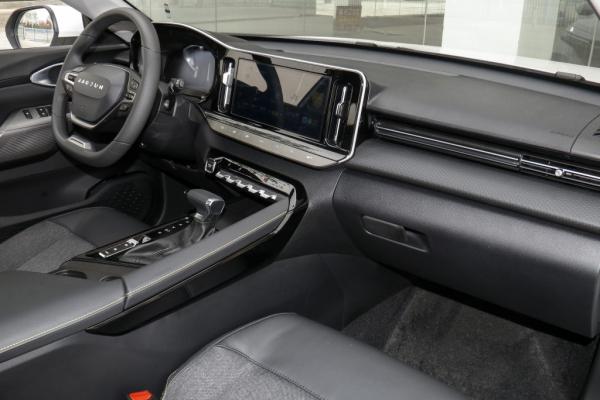 寶駿Valli（嚮往）：不到8萬塊買正統旅行車，夠“嚮往”嗎？