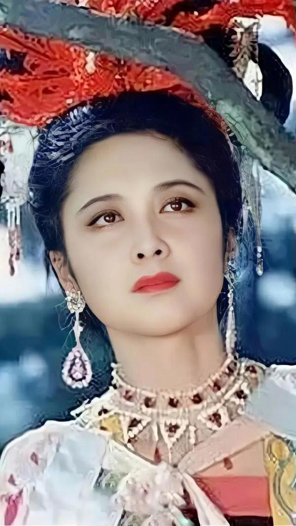 最美女兒國王——朱琳美照