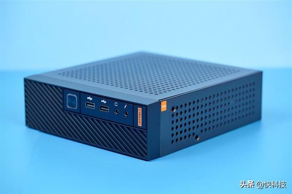 體積僅2&period;5L 個頭小如手機！臺電凌瓏S主機開箱圖賞