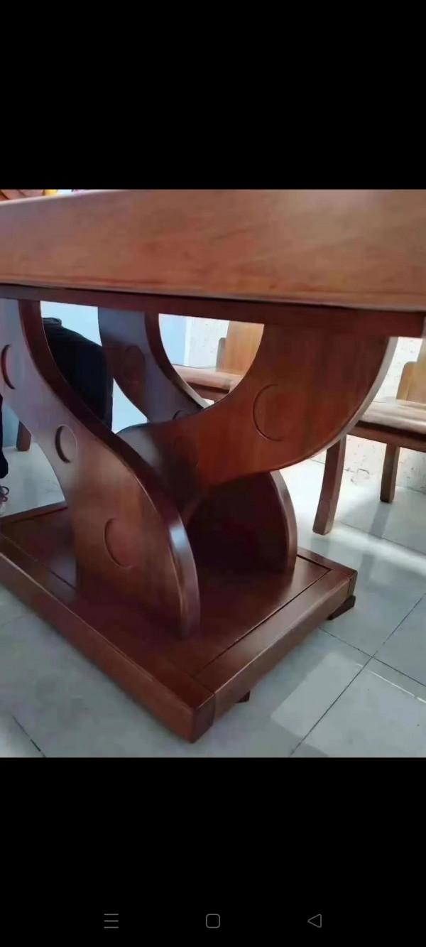 全胡桃木餐桌椅