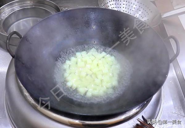 天冷想吃熱乎的,吃這4道懶人砂鍋菜,葷素搭配,驅寒又滋補 天冷想吃熱乎的,吃這4道懶人砂鍋菜,葷素搭配,驅寒又滋補