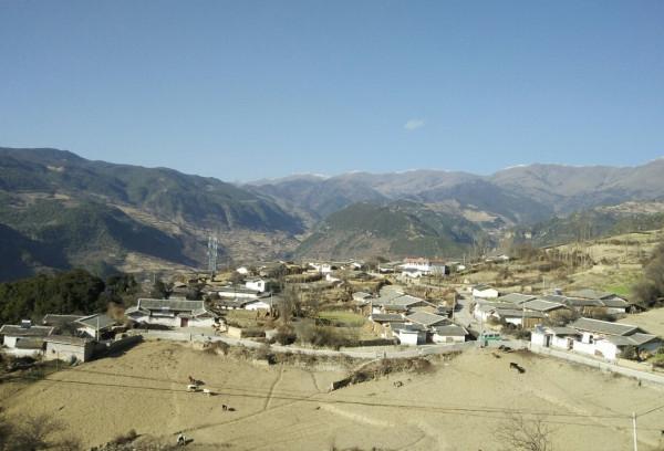 1941年大涼山徒步遊記:遭算計,險些不能前行,幸遇開明黑夷護送 1941年大涼山徒步遊記:遭算計,險些不能前行,幸遇開明黑夷護送