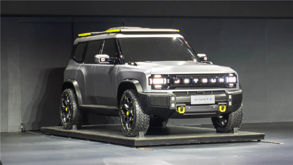 就離譜！全新蘭德酷路澤要等車四年 好機會！國產車紛紛上馬大越野