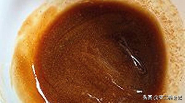 廣東的鹽焗雞太香了，電飯煲就能做，一個星期做一次，吃著太香了