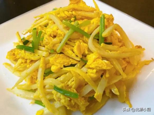 建議大家養生，少吃保健品，多吃&OpenCurlyDoubleQuote;5菜2米&rdquo;，身體輕盈面色好