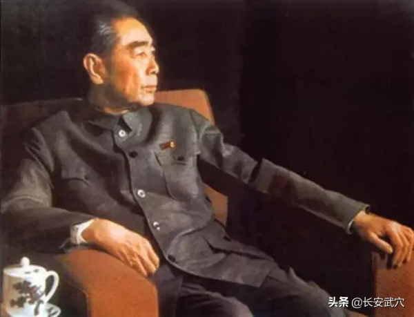 彭德懷回國，鄧華請求粟裕接任朝鮮戰場總指揮，毛主席為何拒絕？