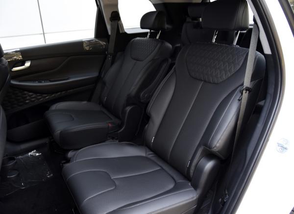 7座是剛需,SUV還是MPV?兩款高性價比車型推薦 7座是剛需,SUV還是MPV?兩款高性價比車型推薦