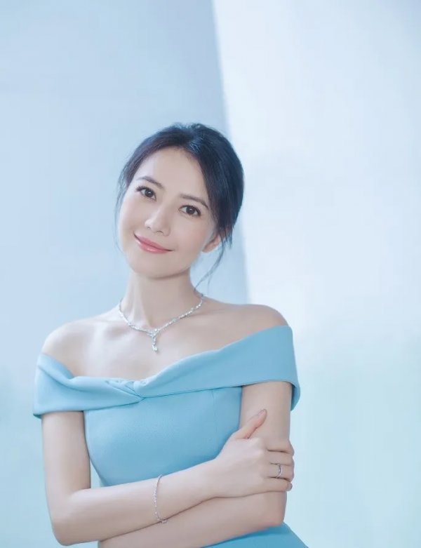 高圓圓，美的不可方物，看一眼令人陶醉