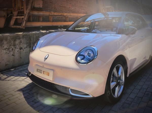 再試尤拉好貓：「油電之爭」的本質，其實更像手機與相機的競爭？