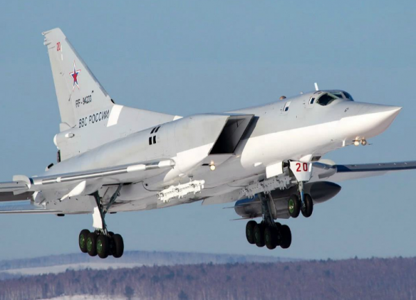 劍指北約？俄轟炸機在白俄邊境巡邏，白外長：正考慮部署俄核武器