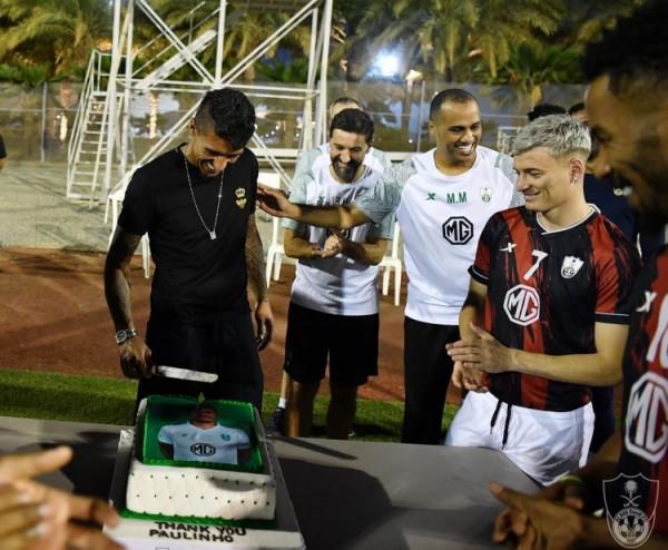 國足四訊息，足協保障中秋，王大雷愛心一幕，保利尼奧獲暖心送別