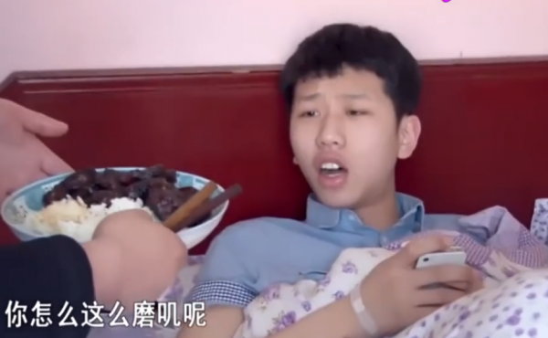 變形計主角今昔對比：真香男孩當上老闆，高佔喜考上211成國防生