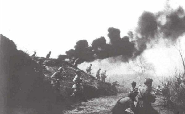 志願軍連長被英軍刺穿胸膛,說不出話,司號員說:“我來指揮!” 志願軍連長被英軍刺穿胸膛,說不出話,司號員說:“我來指揮!”