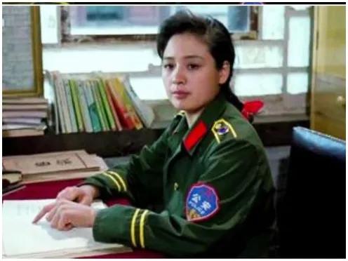 伍宇娟：和周迅共同愛上賈宏聲，事業巔峰欠下鉅債，結局如何？