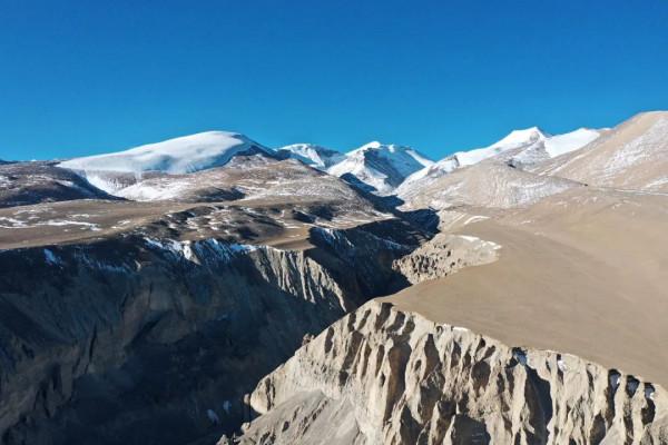 1年有150天住酒店，44次旅行，47次飛行！這江南女子怎麼做到的？