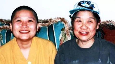 27歲走紅，34歲當尼姑，消失24年，“好人一生平安”李娜經歷了啥