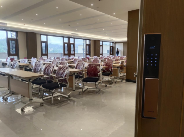 家裡的智慧鎖突然打不開了,怎麼辦? 家裡的智慧鎖突然打不開了,怎麼辦?