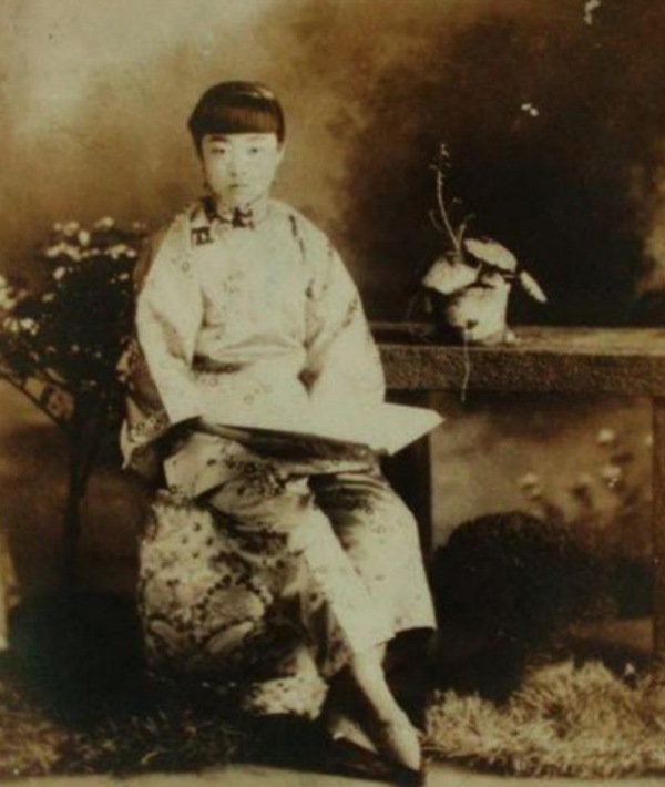 新中國剛成立,毛主席就著手製定《婚姻法》:新時代女性有權休夫 新中國剛成立,毛主席就著手製定《婚姻法》:新時代女性有權休夫