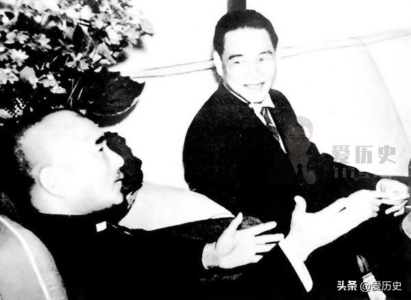 老照片:汪精衛登上出雲號與日本海軍司令密談 乖乖聽話如同小學生 老照片:汪精衛登上出雲號與日本海軍司令密談 乖乖聽話如同小學生