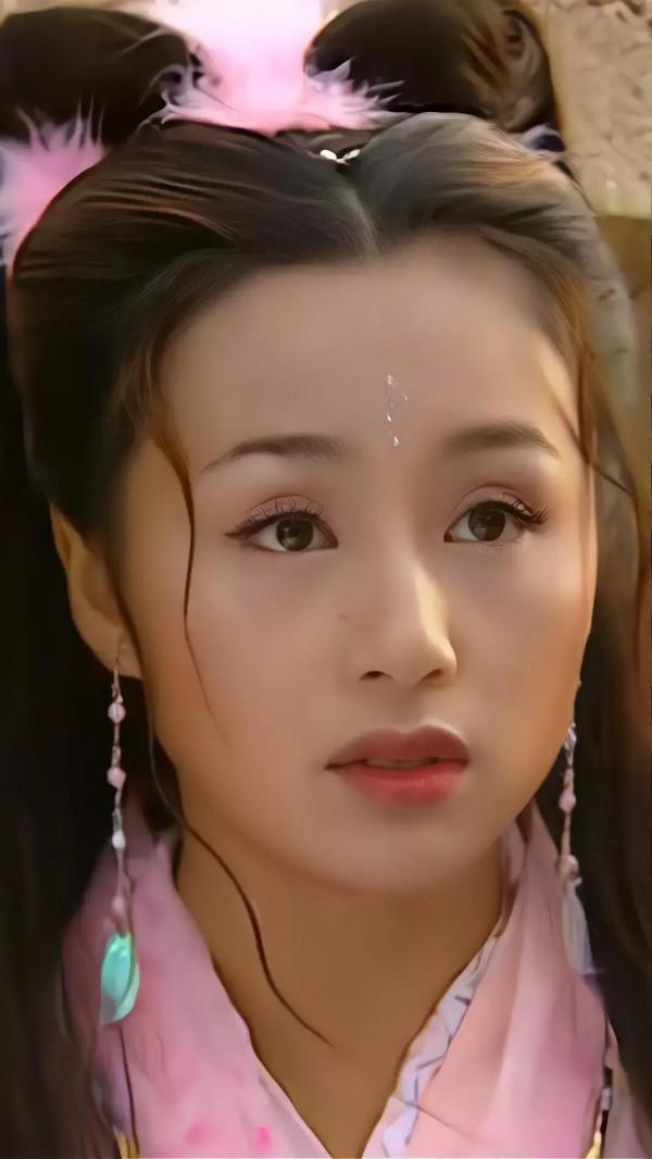 風華絕代的曹穎