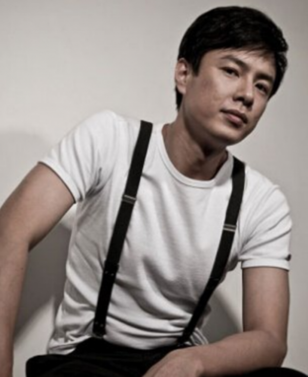 演員朱鐵：把普通妻子當成寶，用孝心托起母親晚年