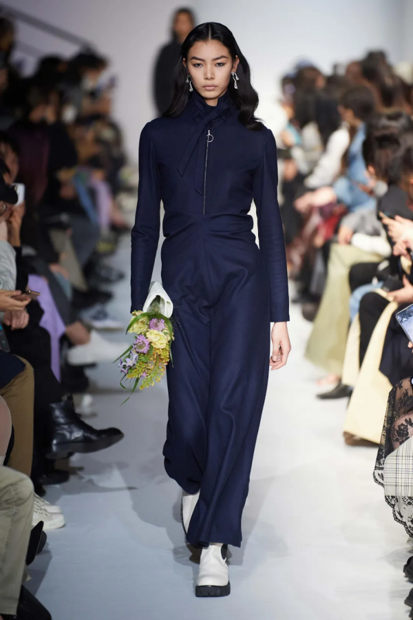 又可以穿這條炸街的“神褲”了，懶人一鍵顯高顯瘦