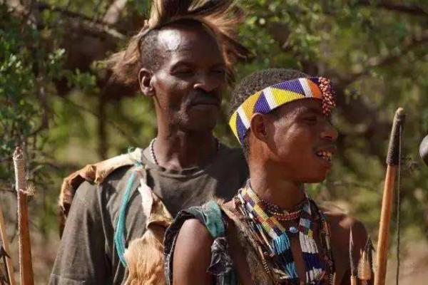 非洲這個部落從來不種地，對現代人的生活感到不解