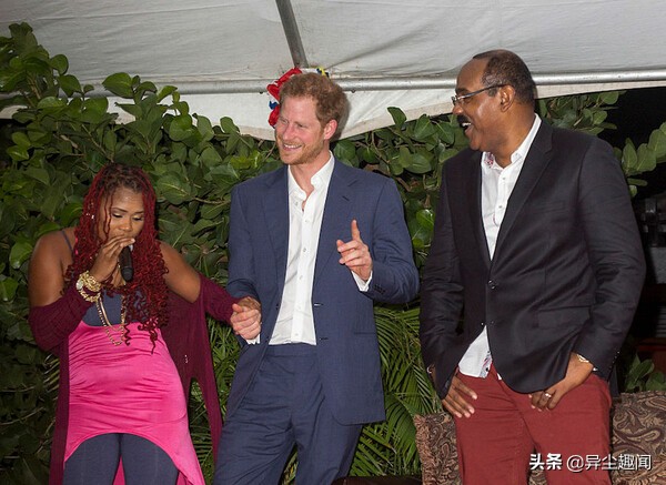 24張歐洲王室成員翩翩起舞的照片