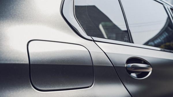 超帥低趴黑武士！寶馬3系貼TMD電光金屬黑