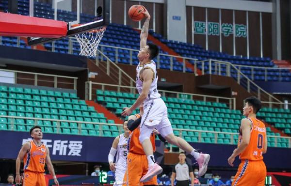 季前賽-張鎮麟18+8+6郭昊文24分 趙繼偉14分遼寧力擒上海奪2連勝