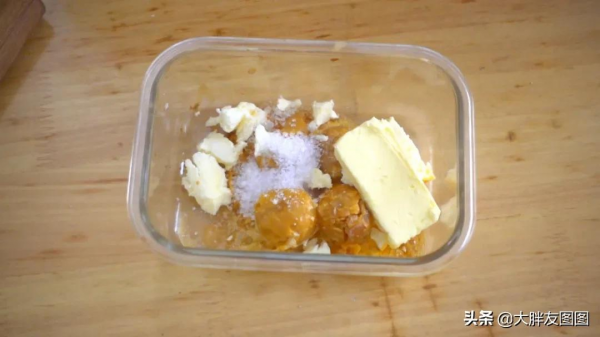 如何在家做鹹蛋黃手撕麵包？這個配方太好了，比買的還香