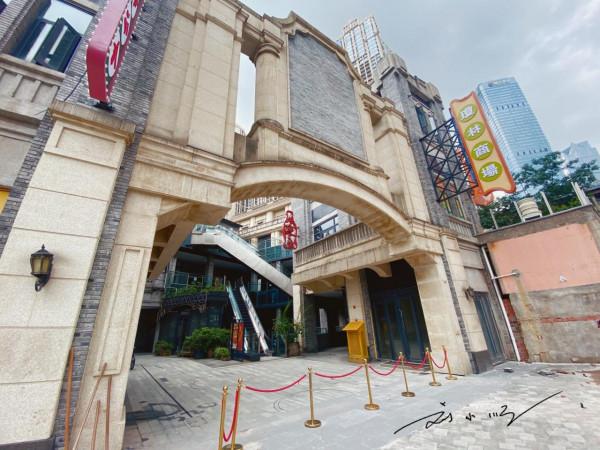 重慶最早的CBD,曾經熱鬧非凡,如今已升級改造,卻依然冷冷清清 重慶最早的CBD,曾經熱鬧非凡,如今已升級改造,卻依然冷冷清清