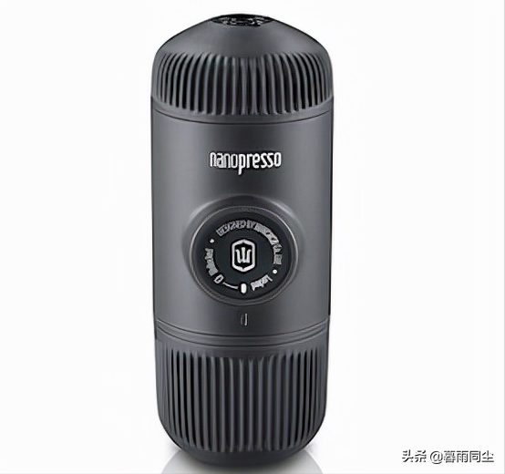 2022年,10件最佳新年禮物——適合送給徒步旅行者和揹包客的 2022年,10件最佳新年禮物——適合送給徒步旅行者和揹包客的