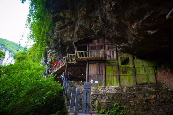 湖北恩施旅遊攻略