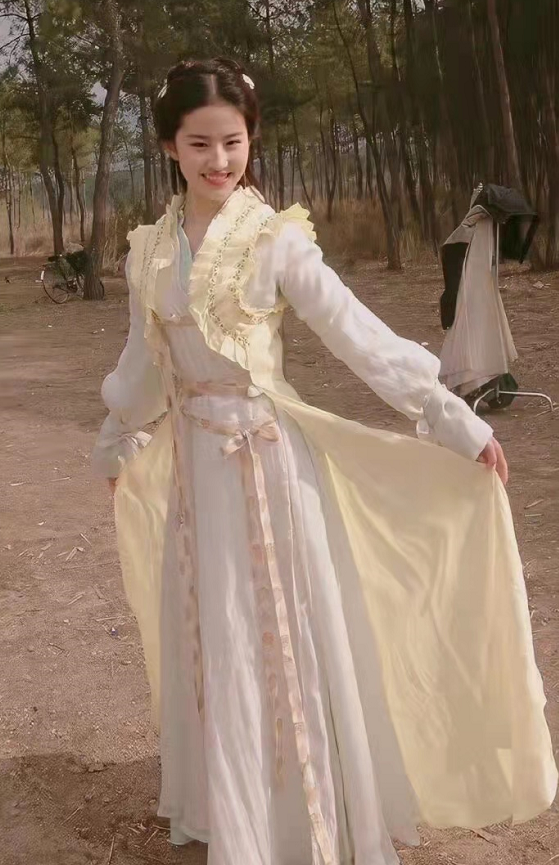 新版仙劍一路透曝光！靈兒長相小家子氣逍遙像路人，服裝也顯寒酸