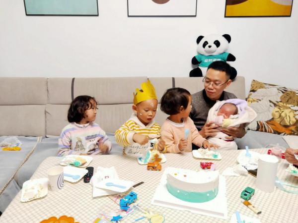 大寶三歲啦!生日快樂 大寶三歲啦!生日快樂